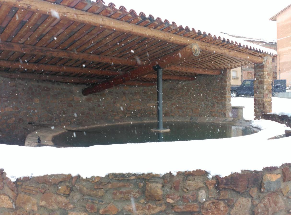 Estudios Casa Lola De Talarn Екстер'єр фото