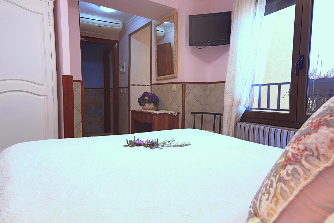 Estudios Casa Lola De Talarn Екстер'єр фото
